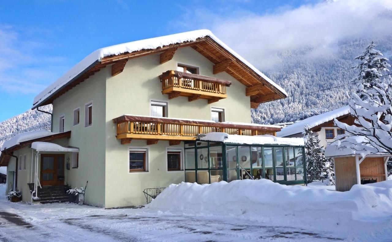 Haus Christine Fulpmes Exterior foto