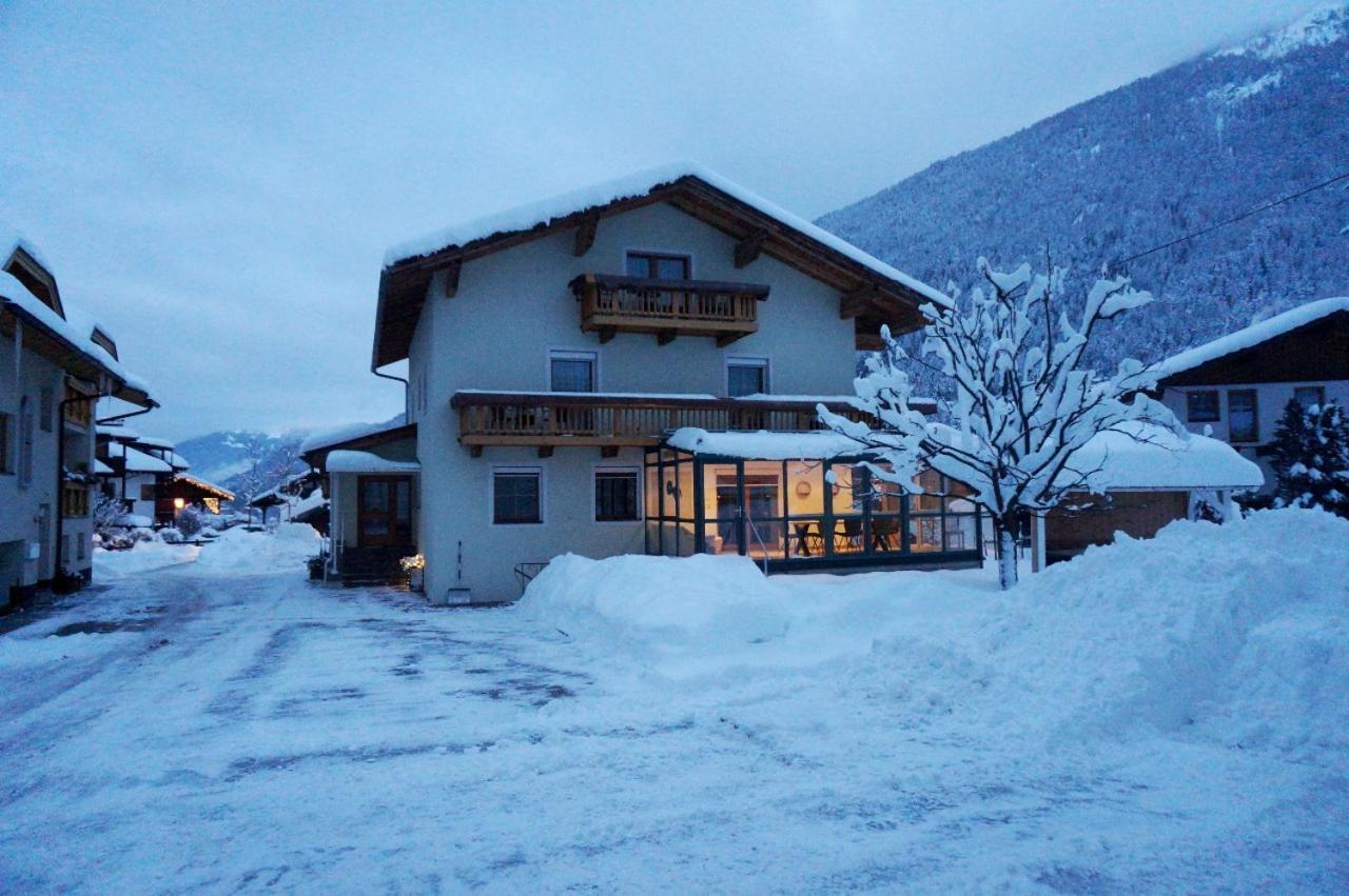 Haus Christine Fulpmes Exterior foto