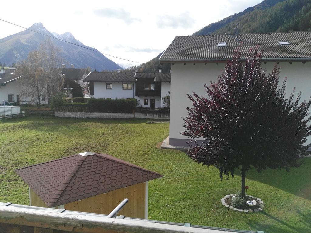 Haus Christine Fulpmes Exterior foto