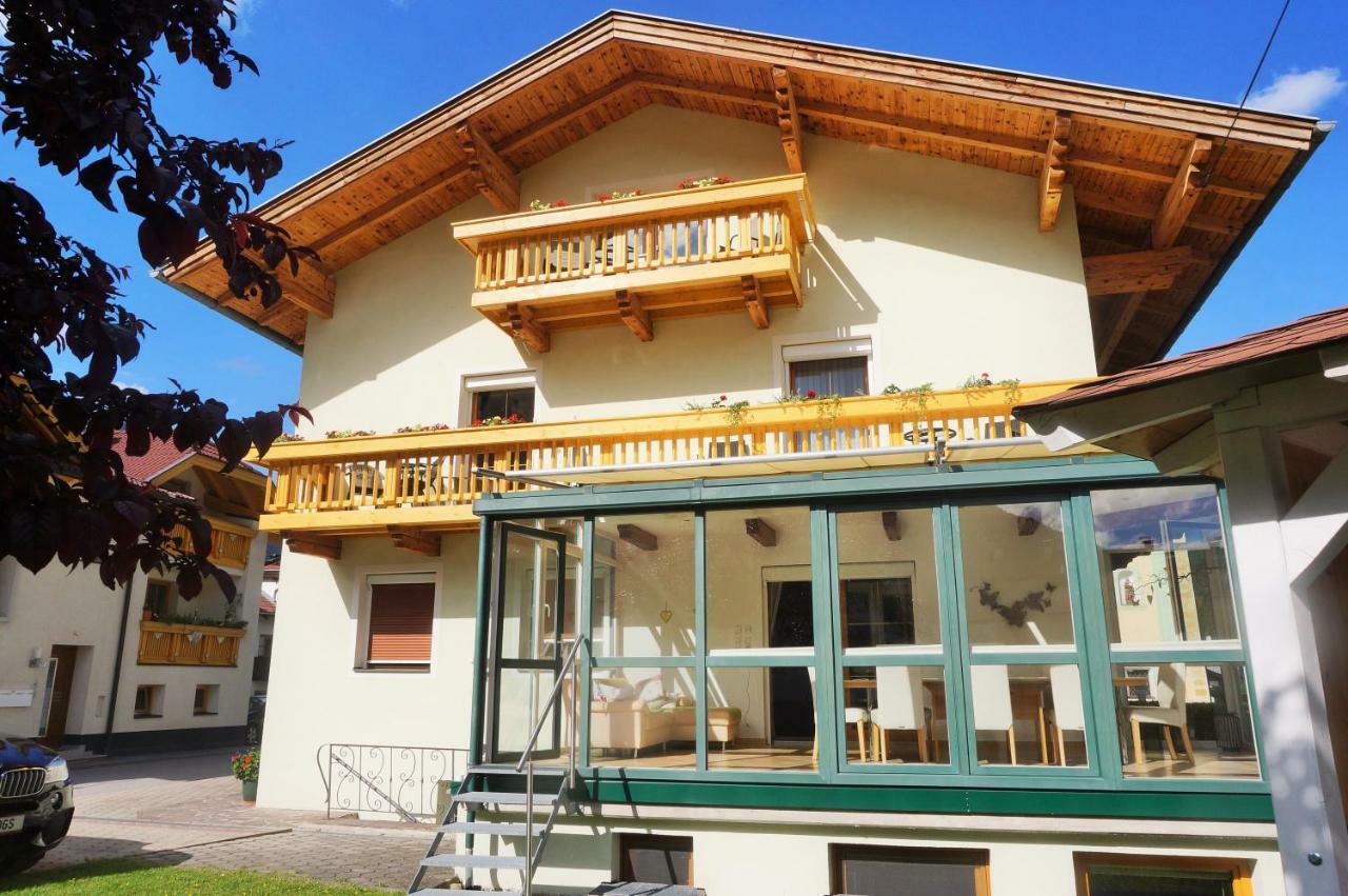 Haus Christine Fulpmes Exterior foto