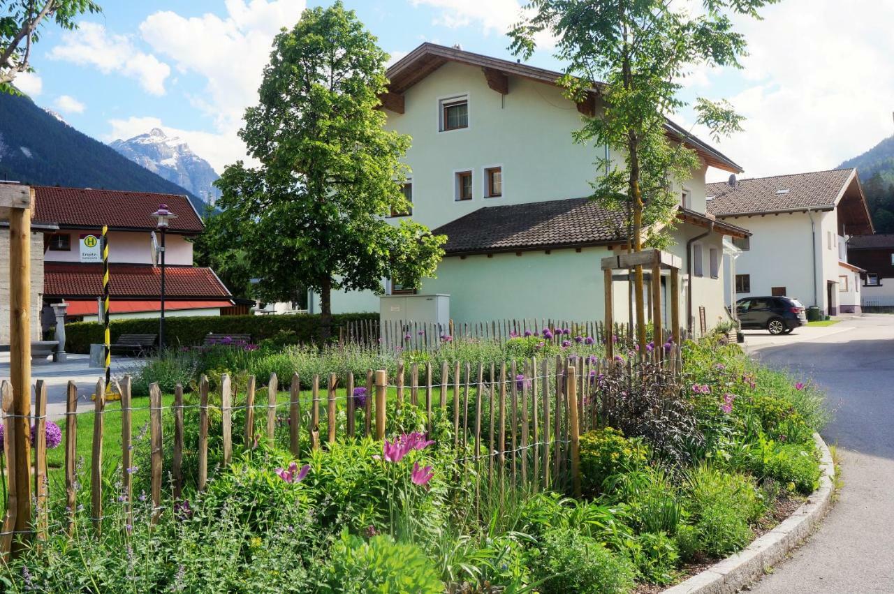 Haus Christine Fulpmes Exterior foto